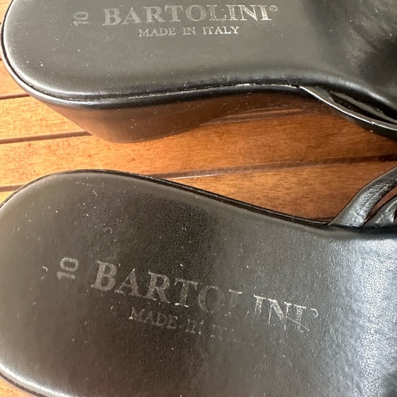 Bartolini women’s black wedge crisscross sandals size 10 - Picture 7 of 7